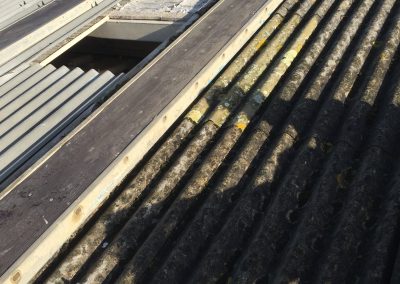 Openings for an extractor fa